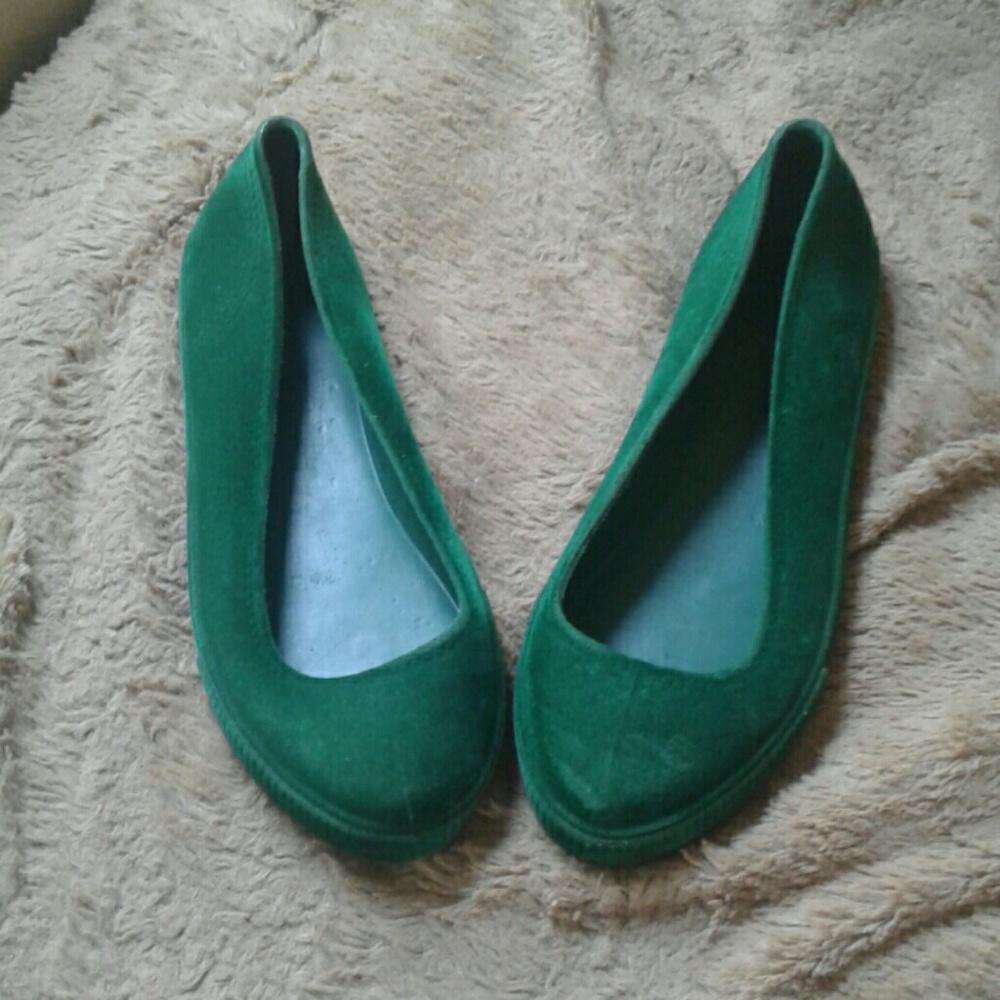 💚Green velvet flats💚